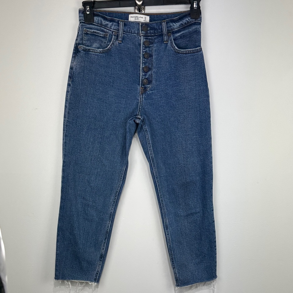 Abercrombie & Fitch The Mom High Rise Jeans, Raw Hem. Sz 27 /4 Short